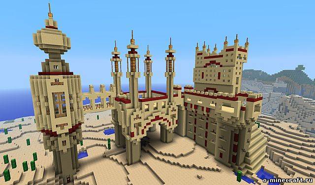 Огромный пустынный замок